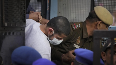 Delhi court extends Anmol Bishnoi’s custody; NIA gets 7 more days; Siddique, Moosewala links probed | India News