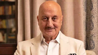 ‘Acting wise main inka baap hu,’ says Anupam Kher as he reveals he is never called for any roundtable inteviews, only mediocre actors are invited |