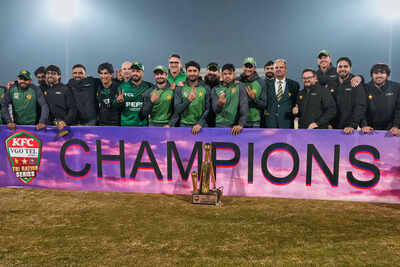 Babar Azam stays unbeaten as Pakistan thrash Sri Lanka to win T20 tri-series final | Cricket News