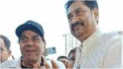 Kumar Sanu pays tribute to late Dharmendra, sings ‘Trinetra’ song in his honour |