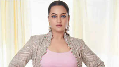 Sonakshi Sinha raises her voice against actors and critics getting trolled and attacked online, saying, ‘We should all work towards putting an end to it’ |