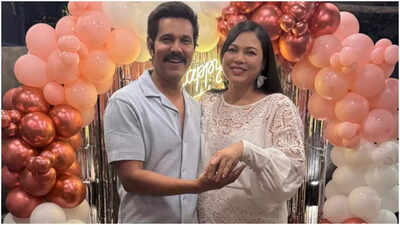 Mom-to-be Lin Laishram shows baby bump in birthday pics with Randeep Hooda; Vijay Varma, Sayani Gupta and others attend intimate gathering | Hindi Movie News