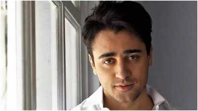 When Imran Khan chose HOT shower and SLEEP over GOLD phone at a Dubai event, he said, “I want a drink…” | Hindi Movie News