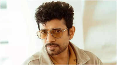 Vineet Kumar Singh reveals portraying Suniel Shetty’s dupe, Sanjay Dutts’ dead body; Says, ‘Survival zaroori hai’ | Hindi Movie News