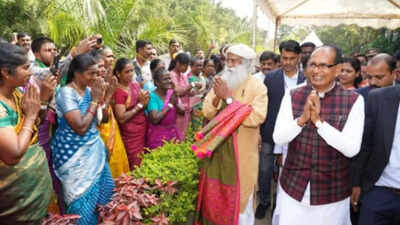 Over 10,000 farmers attend tree-based agriculture seminar in Tamil Nadu’s Hosur | India News