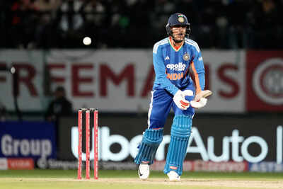 ‘Ghar pe kisiko bolo nazar utar de’: Sunil Gavaskar’s heartfelt advice to Shubman Gill after T20 World Cup snub | Cricket News