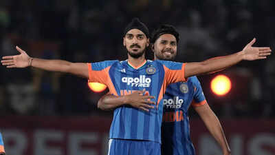 ‘Wanted some suspense’: Arshdeep Singh spills the story behind Suryakumar Yadav’s DRS call | Cricket News