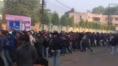 WATCH: Chaos at Barabati Stadium! Fans sprint and break queues for India–South Africa T20I tickets | Cricket News