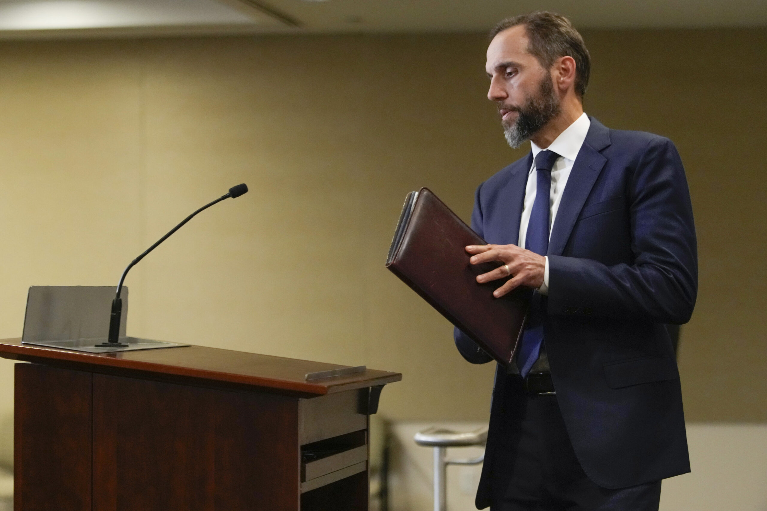 Jack Smith wants to tell Congress about his Trump investigations. That comes with risks.