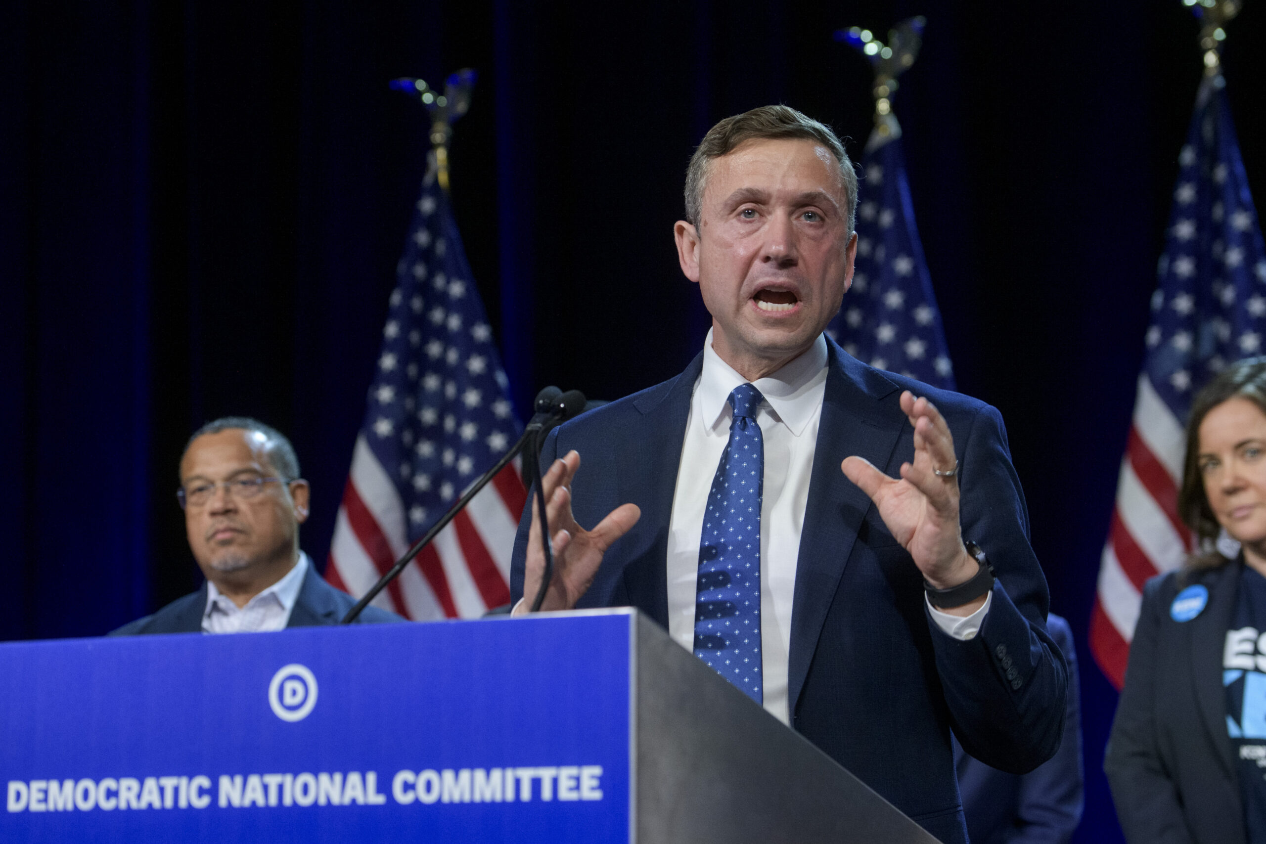 Cash-strapped DNC takes on $15 million in loans