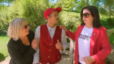 Did Farah Khan’s cook Dilip MARRY manager Kim during New Zealand trip? Filmmaker pulls hilarious prank on him: ‘You took seven pheras…’ |