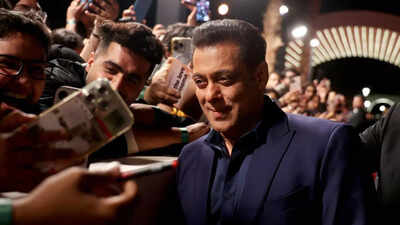 Salman Khan says ‘I don’t think I am a great actor’; ‘Mujhe lagta hai aap log mujh par hans dete ho,’ fans refuse to agree |