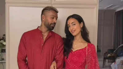 Hardik Pandya Shields Mahieka Sharma; Dinner date turns crowded- VIDEO | Hindi Movie News