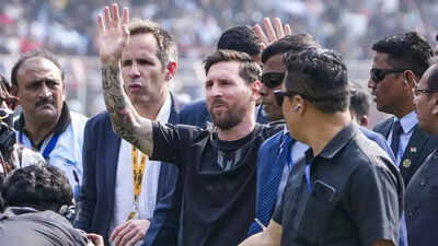 ‘We want our money back’: Rs 12,000 ticket for glimpse of Lionel Messi – Angry fans vandalise Salt Lake Stadium | Football News