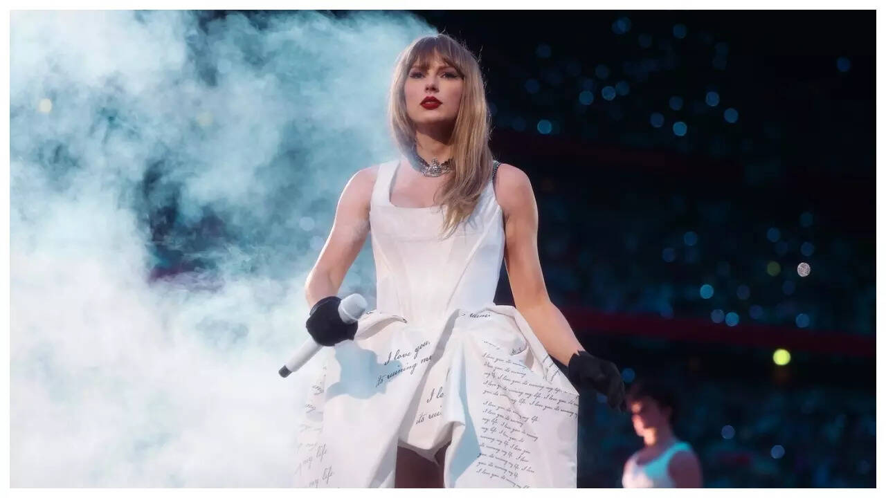 Times Taylor Swift reflected on love and betrayal in the modern age of dating