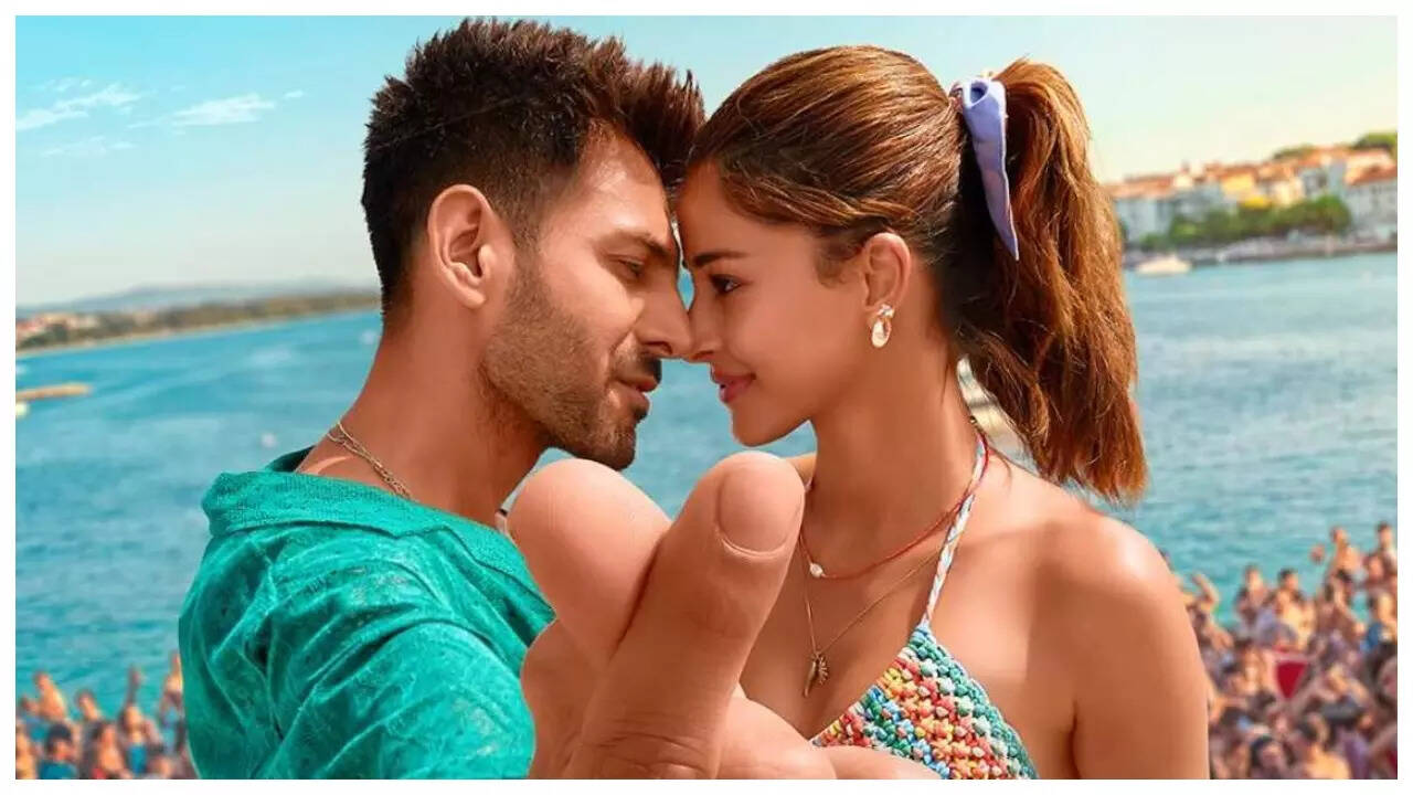 ‘Tu Meri Main Tera Main Tera Tu Meri’ Movie Review and Release Live Updates: Kartika Aryan and Ananya Panday starrer make single digit earnings in advance booking