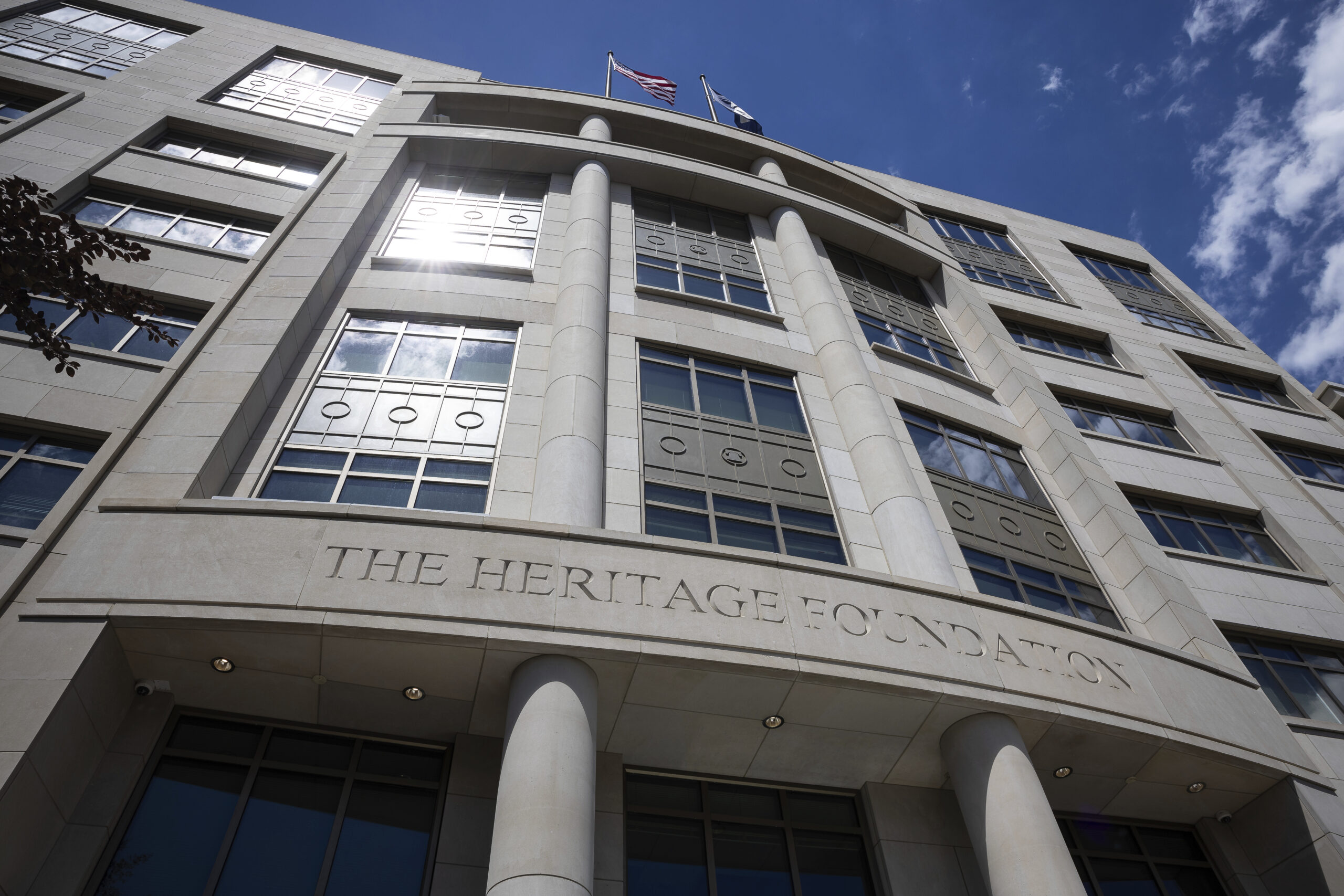 Heritage board member resigns over organization's defense of Tucker Carlson