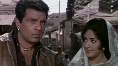 Dharmendra was ‘reluctant’ to act in ‘Seeta Aur Geeta’ as he was ‘too big’ at the time, recalls Javed Akhtar: ‘Hema Malini was the hero’ |