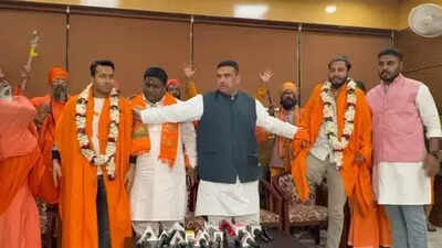 ‘I stand with every Hindu’: Suvendu Adhikari ‘honours’ men arrested for assaulting non-veg food vendors; trio secures bail | India News