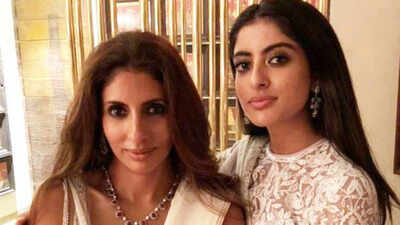 When an angry Shweta Bachchan removed Navya Naveli Nanda’s belly piercing, says she’s tougher on her daughter than son Agastya Nanda | Hindi Movie News