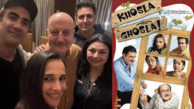 ‘Khosla Ka Ghosla 2’: OG cast of Anupam Kher, Tara Sharma Saluja, Parvinn Dabbass, Kiran Juneja, Ranvir Shorey reunites in EPIC selfie – See PIC |