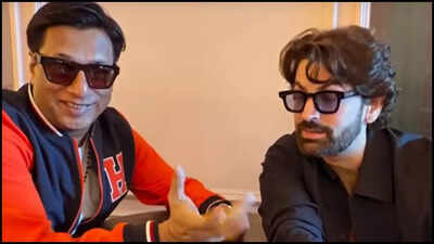 Neil Nitin Mukesh and Madhur Bhandarkar break out into song amid flight delay: ‘The OG Jalwa King’ |