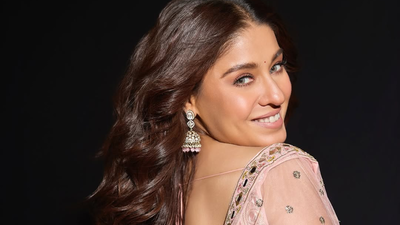 After Mumbai and Delhi, Sunidhi Chauhan rocked the stage in Bengaluru: Fan reactions pour in from ‘I Am Home’ tour | Hindi Movie News