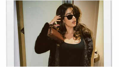 Janhvi Kapoor shares 2016 throwback SELFIES and CRINGE videos; Orry calls it ‘Beauty’ | Hindi Movie News