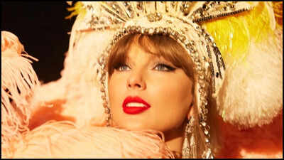 Taylor Swift becomes the youngest entry to the Songwriters Hall of Fame; Gene Simmons, Kenny Loggins, and others join the list |