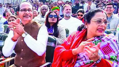 Once again, Congress spars with BJP over its netas’ seating | India News