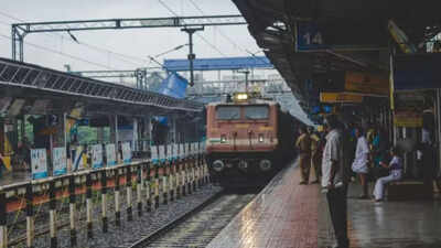 Stagger station revamp to prioritise funding of rail corridors, govt panel tells railways | India News
