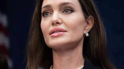 Iran protest: Angelina Jolie breaks down at the sight of ‘a seven-year-old girl at her mother’s grave’ | English Movie News