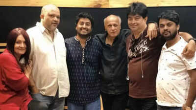 Mahesh Bhatt recalls Arijit Singh recording Tum Hi Ho for Aashiqui 2 after his retirement; ‘A shy, self-effacing young man…’ | Hindi Movie News