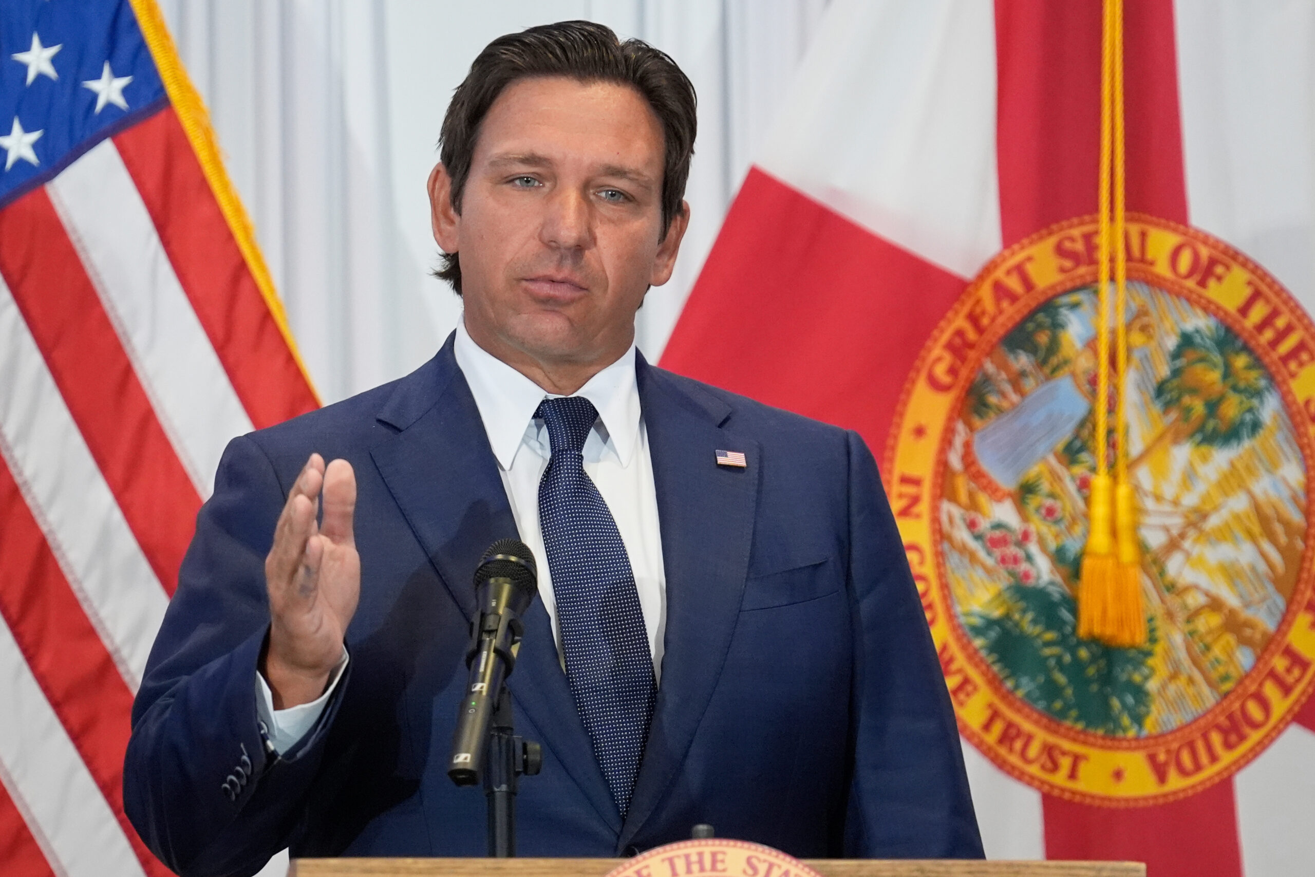 DeSantis: Florida should require congressional candidates to answer about stock trades