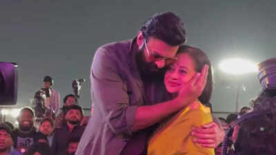 Zarina Wahab opens up about choosing Telugu films over Bollywood while promoting Prabhas-starrer The Raja Saab, ‘Hindi films main family mar gayi hai’ |