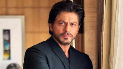 Shah Rukh Khan’s stylish Rs 14 lakh handbag steals attention at the airport- Watch video |