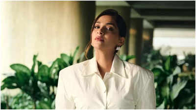 Mom-to-be Sonam Kapoor stuns in all-white, turns Mumbai streets into her fashion runway – watch video |