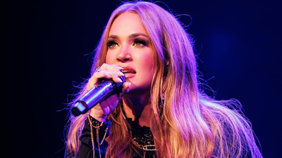 Carrie Underwood gets emotional over ‘American Idol’ contestant’s song about postpartum struggles |