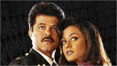 Anil Kapoor apologizes to fan after he missed to tag the singers in ‘Pukar’ post; ‘I am sorry, I will repost it with both their names’ |