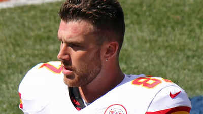 Travis Kelce accidently hits fan with golf ball at Pebble Beach; rushes over to check on her: ‘You alright?’ |