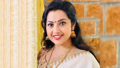 ‘People forget I have a daughter’; ‘Drishyam 3’ actress Meena slams false second marriage reports | Malayalam Movie News