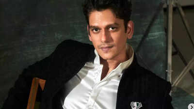 Vijay Varma shares handwritten note from Ritesh Sidhwani and Farhan Akhtar, fuels reunion speculation |