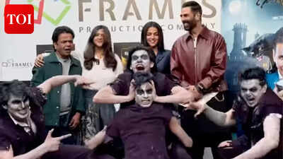 Bhoot Bangla: Watch-Akshay Kumar cheers pop-and-lock act at ‘Bhoot Bangla’ promotion; Rajpal Yadav reaction is unmissable | Hindi Movie News