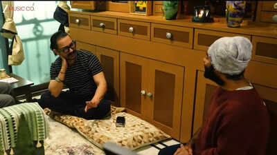 Aamir Khan and Arijit Singh’s ‘Ek Din’ song OUT: Actor requests singer to rethink his decision in this BTS Murshidabad visit | Hindi Movie News