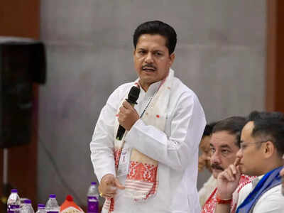 Assam Cong neta ‘quits’; Gandhis as well as Himanta try to woo him | India News