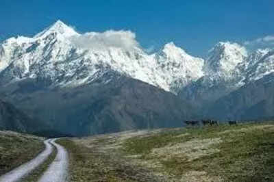 Uttarakhand opens 83 peaks in Garhwal and Kumaon regions for mountaineering | India News