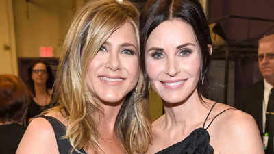 ‘Geminis like Aquarians’: Courteney Cox’s birthday wish for FRIENDS co-star Jennifer Aniston is all things nostalgic | English Movie News