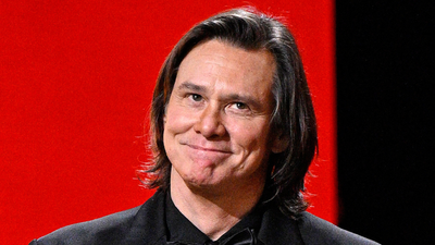 Jim Carrey sparks speculation about going under the knife; actor’s new look at Cesar Awards goes viral | English Movie News