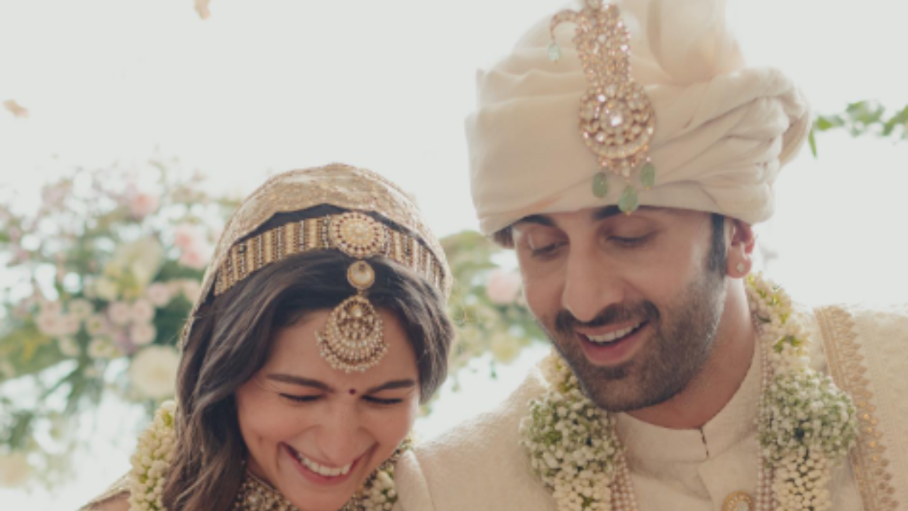 Bollywood stars who fell for their co-star and their journey