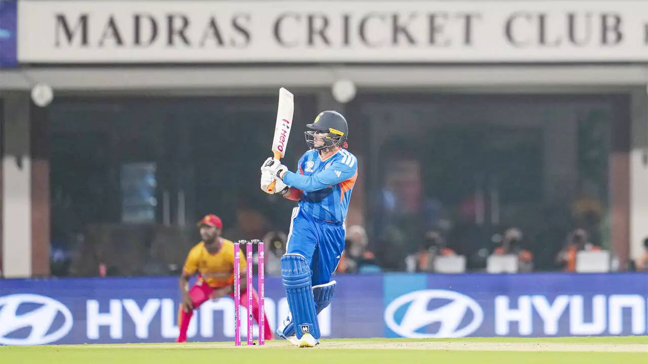 India bat first; Axar Patel for Washington Sundar, Sanju Samson for Rinku Singh